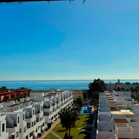 Atico Con Vistas Al Mar Y Piscina Privada Вера