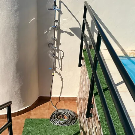 Atico Con Vistas Al Mar Y Piscina Privada Вера